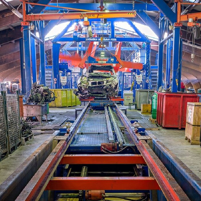 razgradnja vozil AT Kastelec